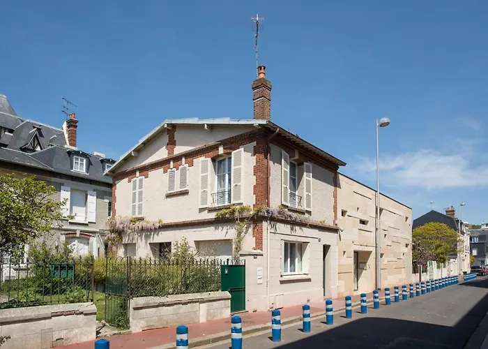 Maison Morny